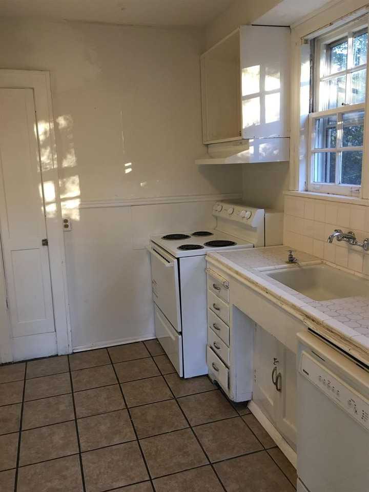 2102 20th Ave S #A - Photo 4 of 7