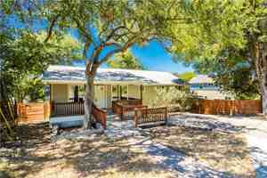 featured image of 1326 Delano St