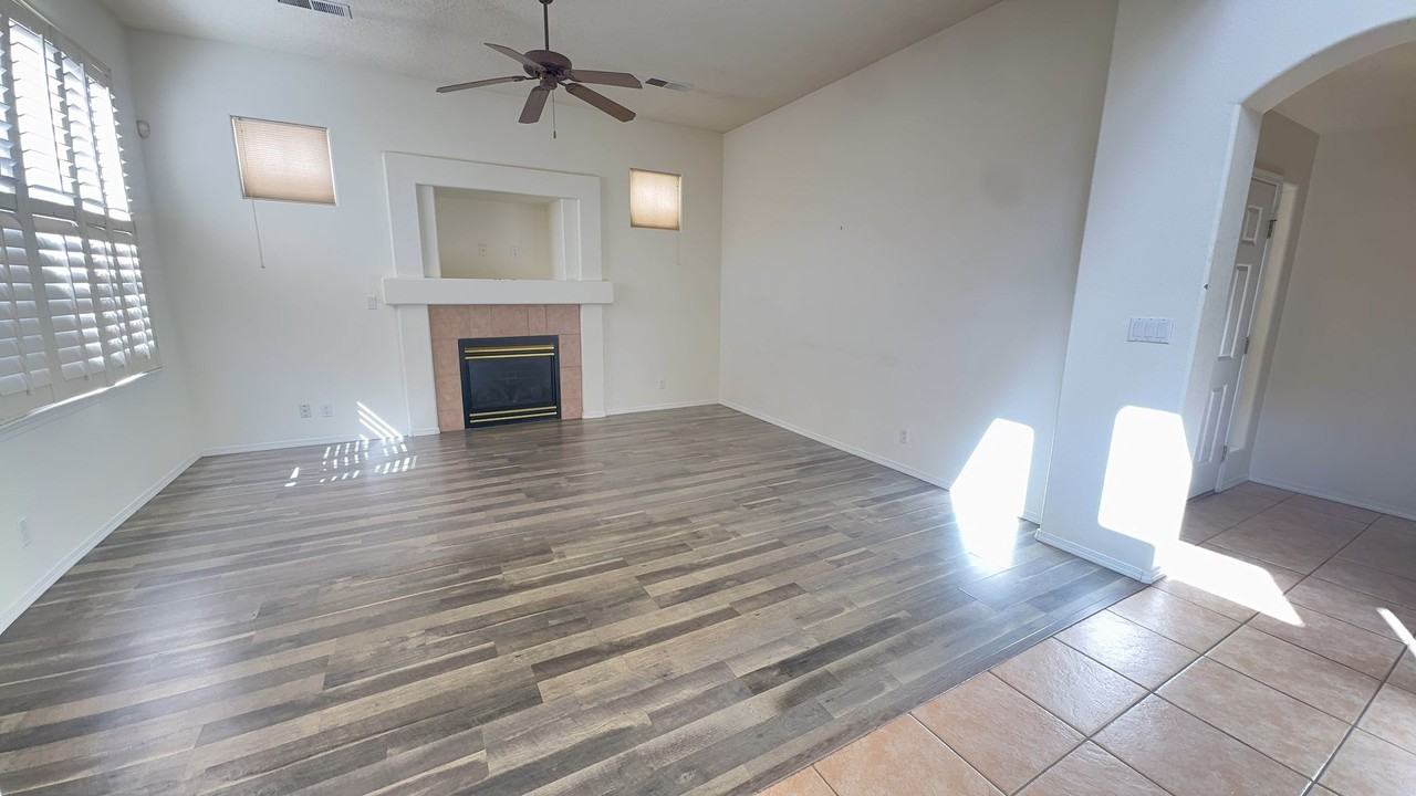 3133 Renaissance Dr Se - Photo 7 of 26