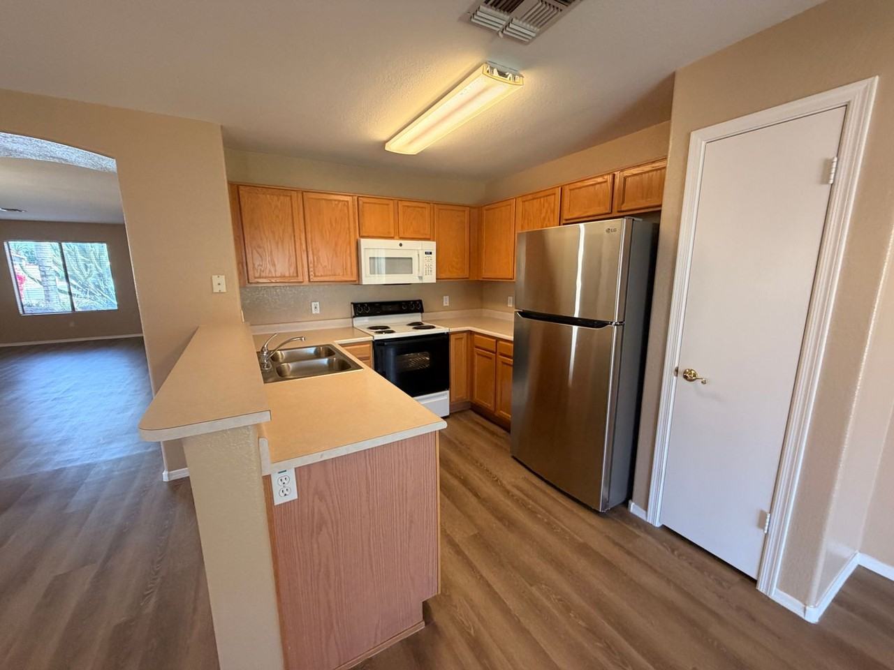 22816 N 20th Pl - Photo 5 of 23