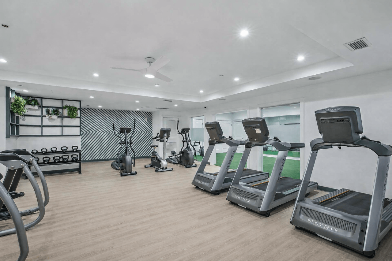 The Rocca Apartments - Photo 5 of 39