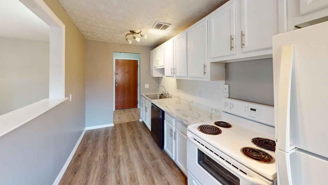 3219 Meadowbrook - Photo 4 of 12