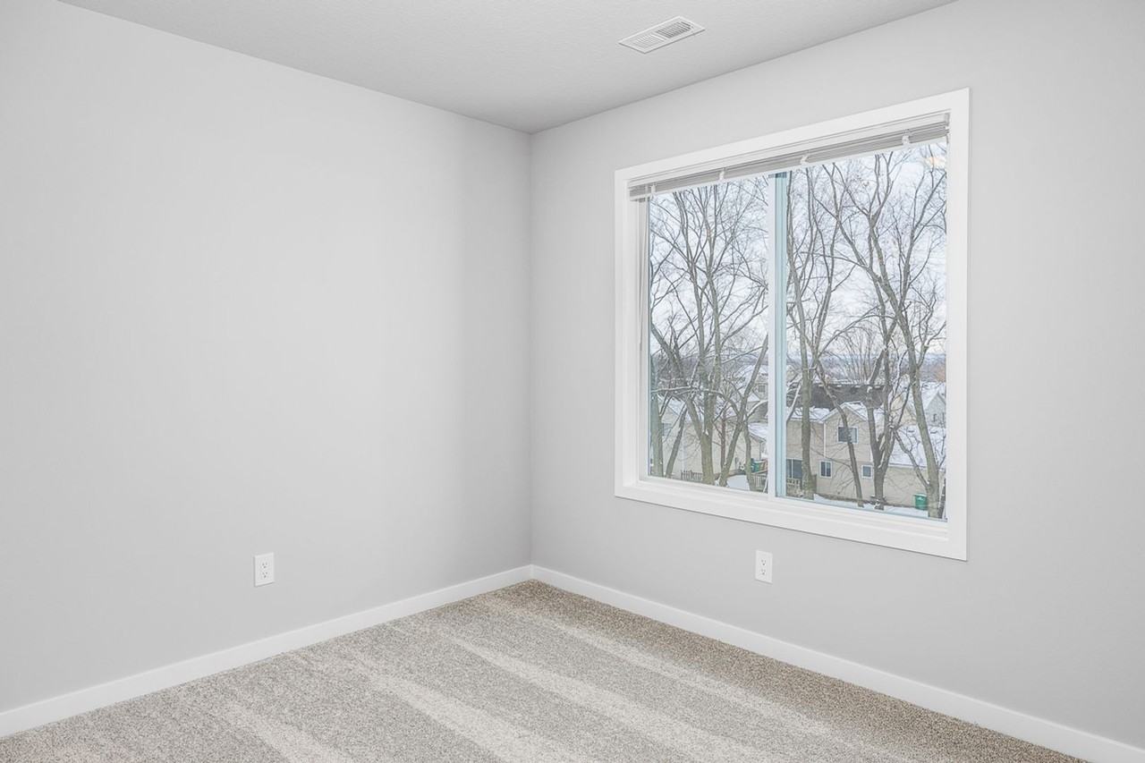 1518 High Rd - Photo 7 of 24