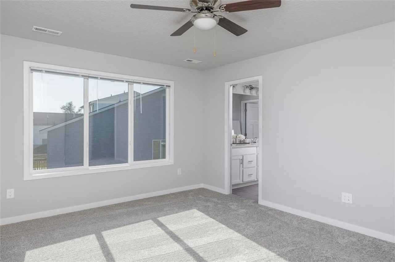 1707 Ashwood Ave - Photo 2 of 21