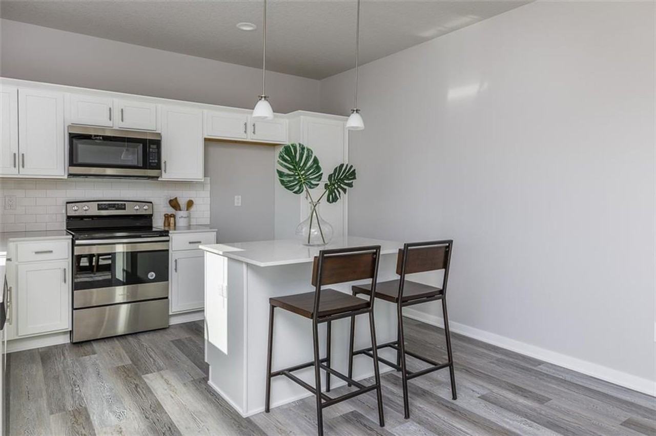 1707 Ashwood Ave - Photo 7 of 21