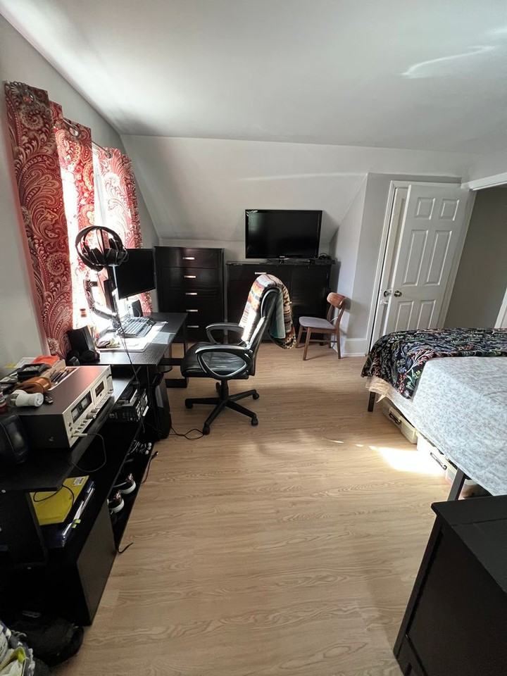 1689 Pennington Rd - Photo 5 of 34