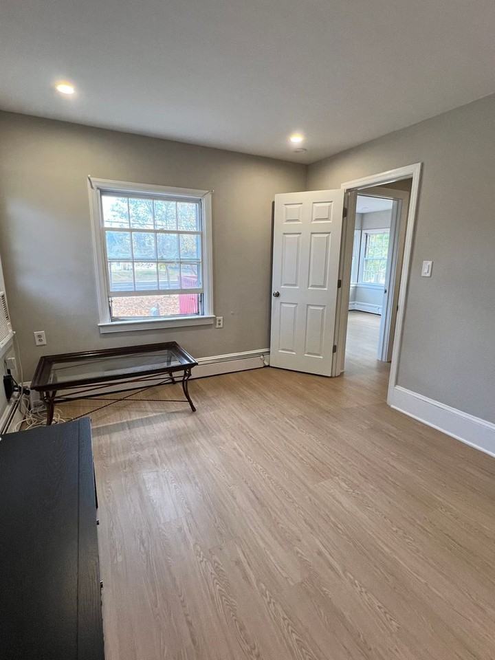 1689 Pennington Rd - Photo 6 of 34