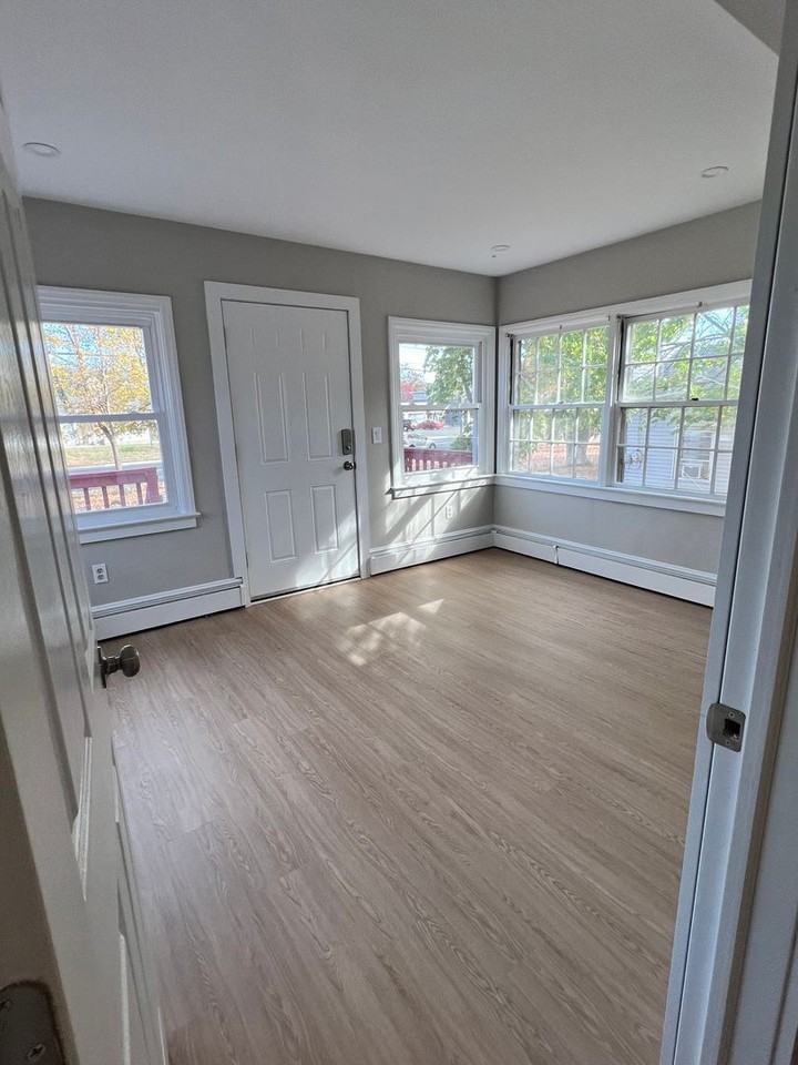 1689 Pennington Rd - Photo 7 of 34