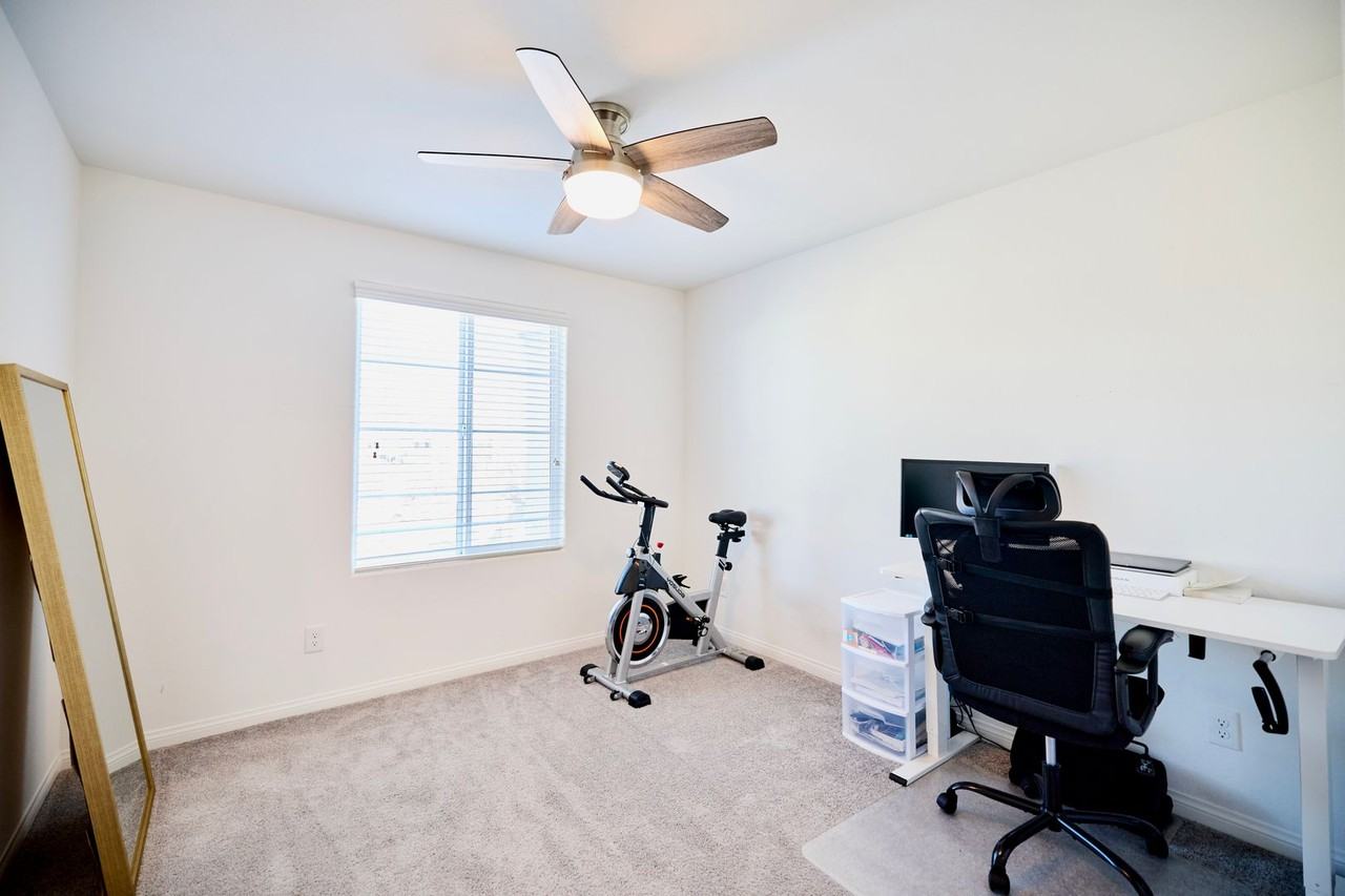 1132 Heliodor Ave - Photo 4 of 38