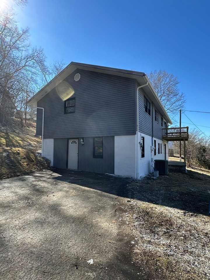 309 Akers Ave - Photo 5 of 37