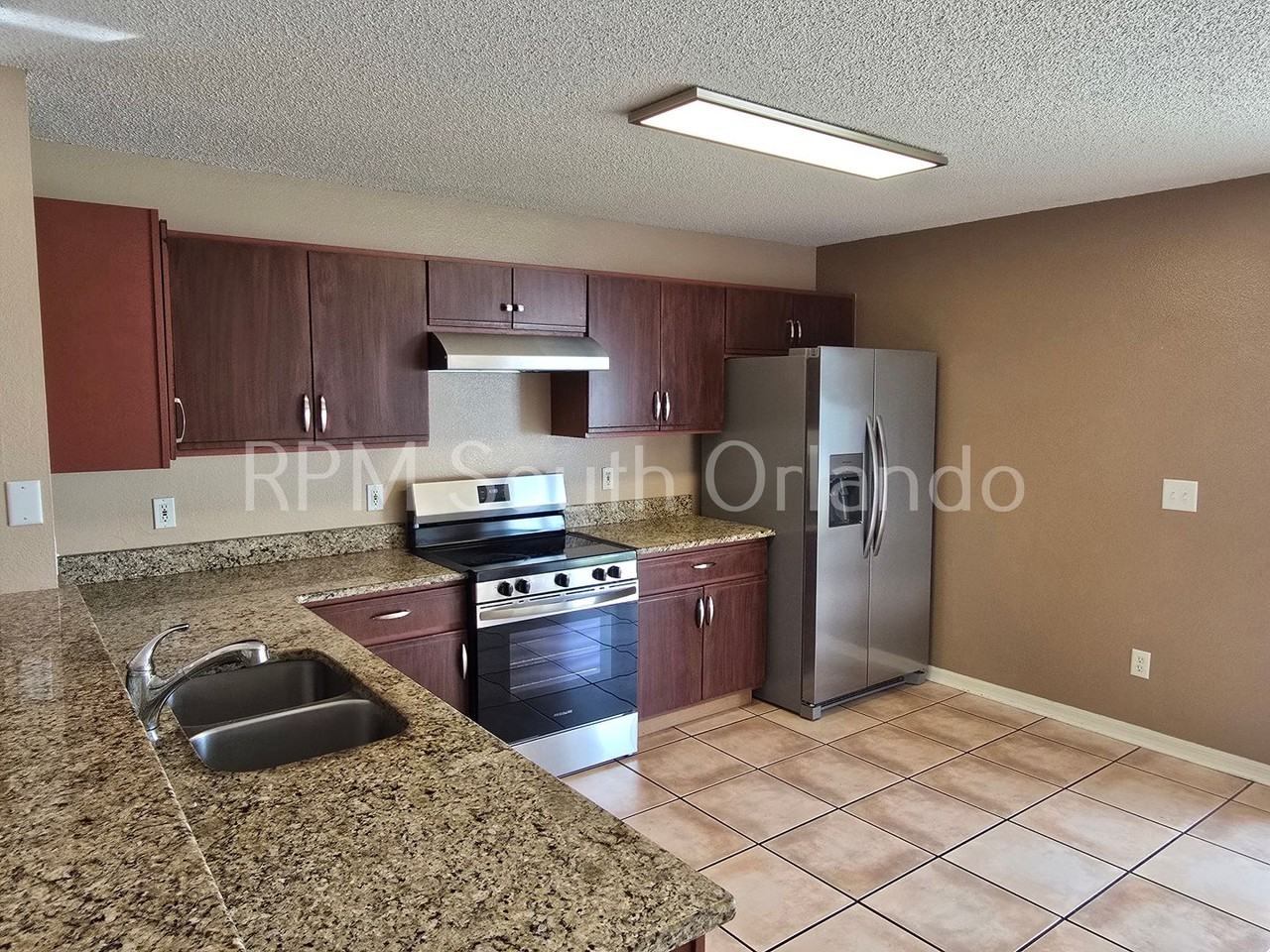 12952 Los Alamitos Ct - Photo 2 of 17