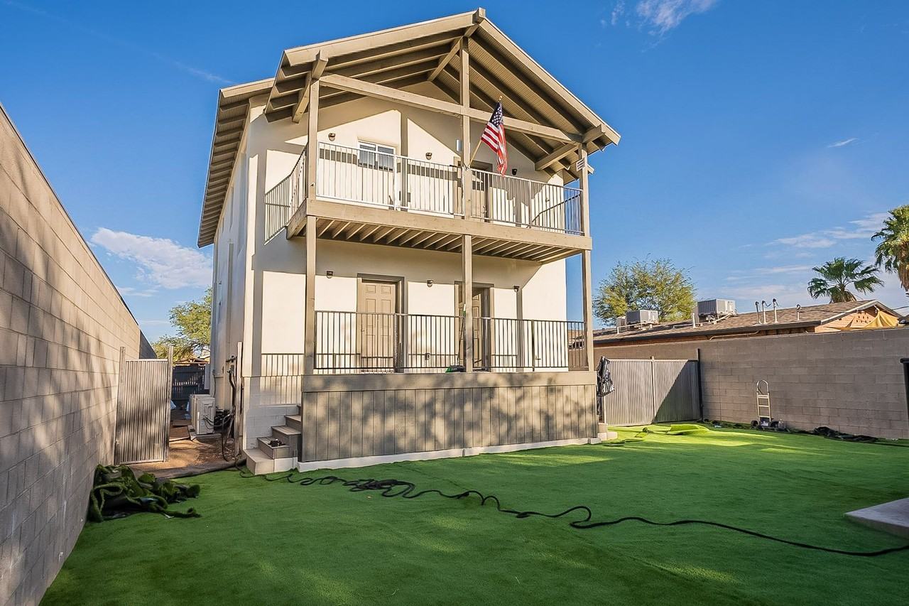 309 N Park Ave - Photo 2 of 40