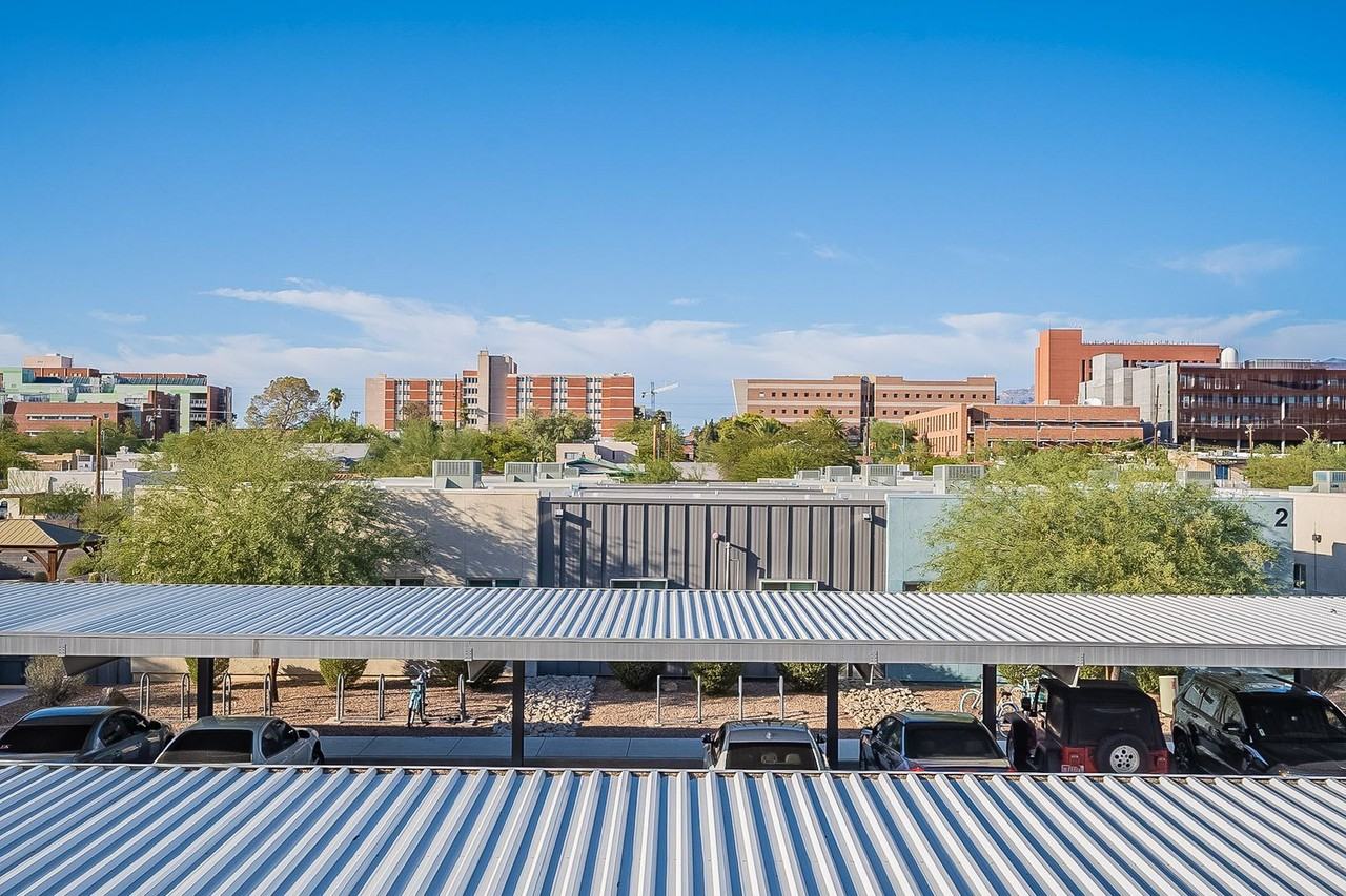 309 N Park Ave - Photo 5 of 40