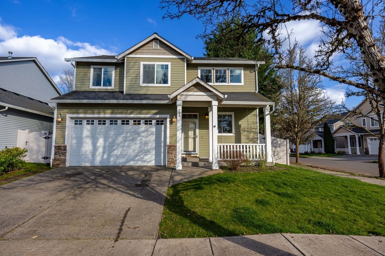 705 Nw 22nd Ave - Photo 4 of 19