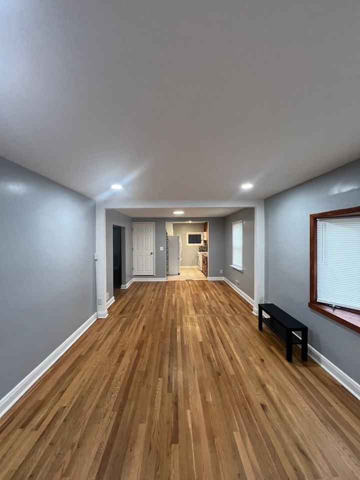 2518 Linwood Rd - Photo 3 of 27