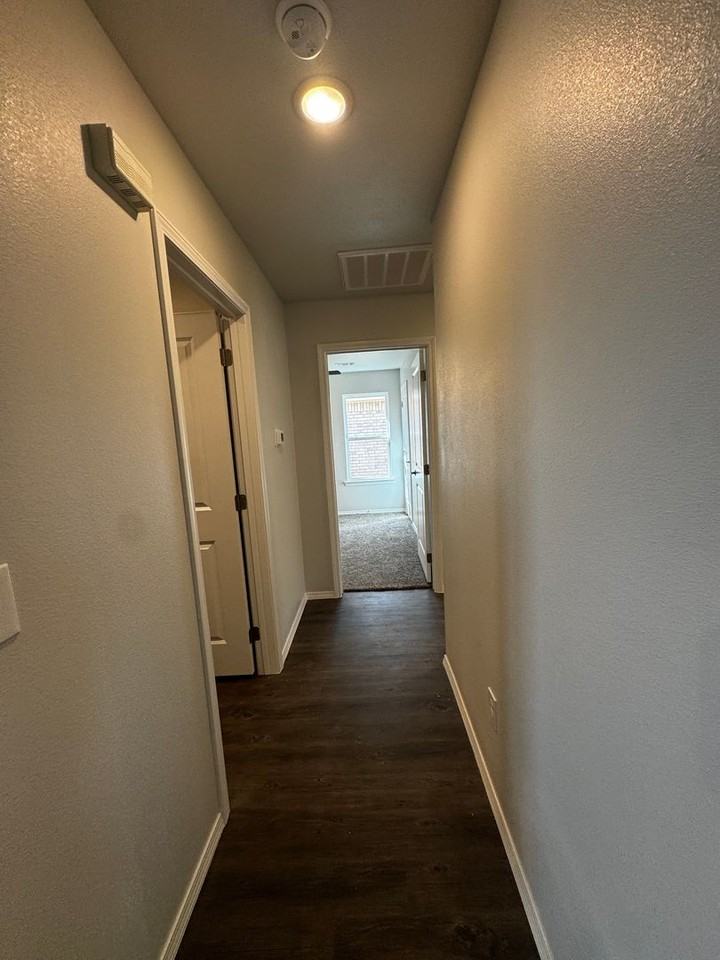 4402 Sunset St - Photo 5 of 15