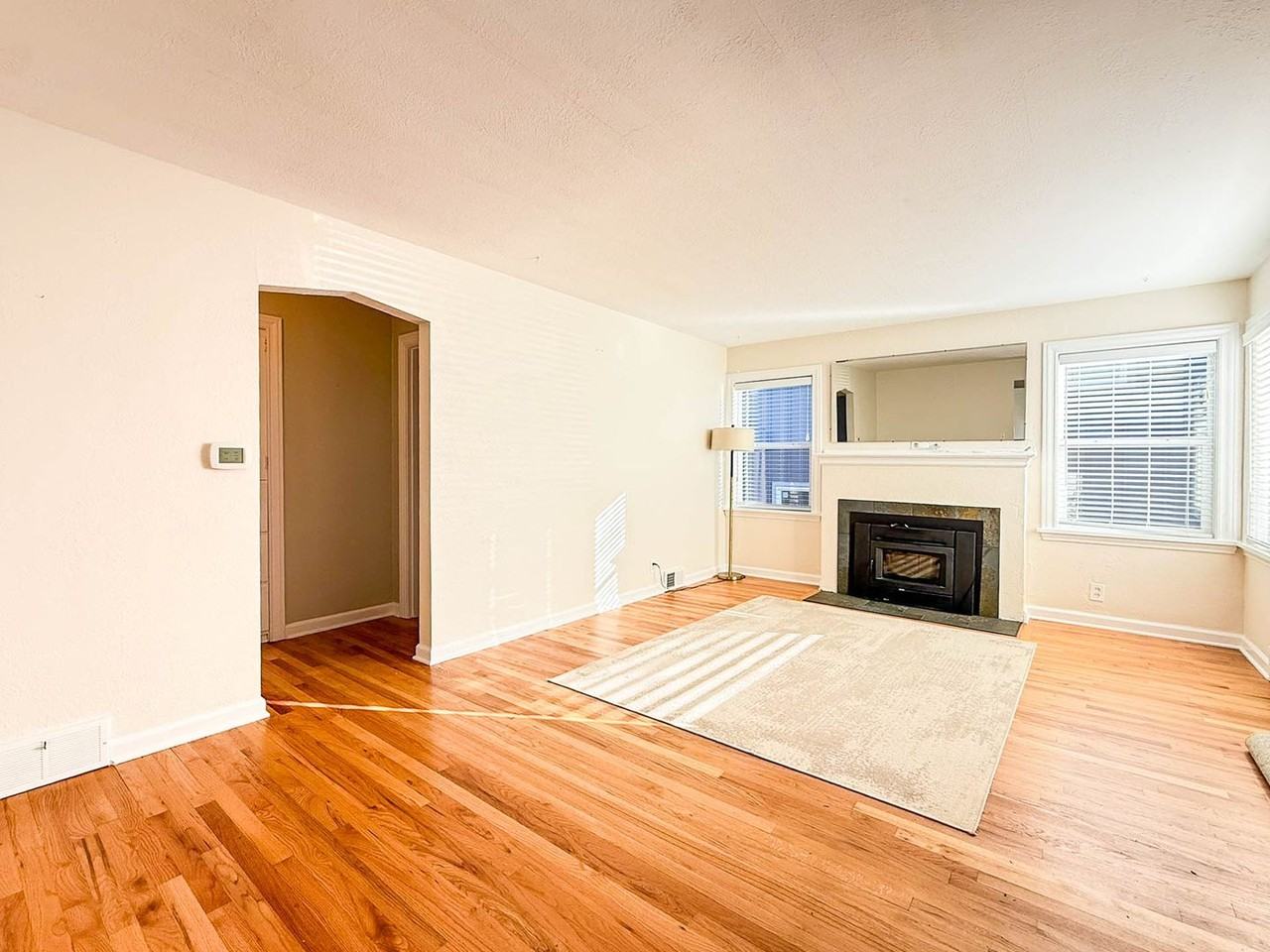 10332 Ashworth Ave N - Photo 4 of 20