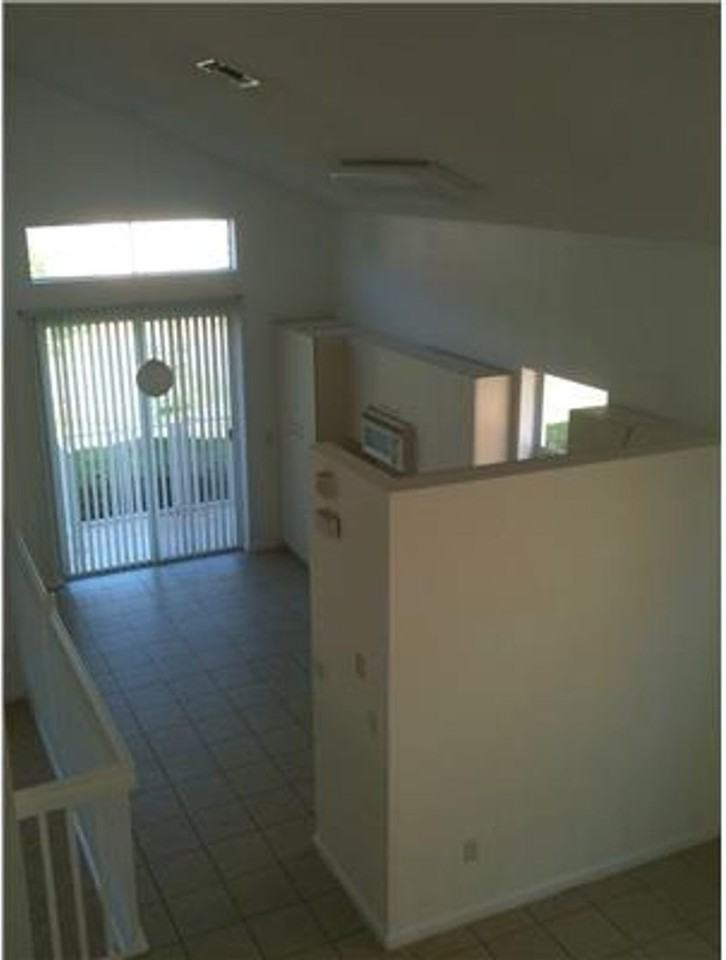 9829 Scribner Ln - Photo 3 of 12