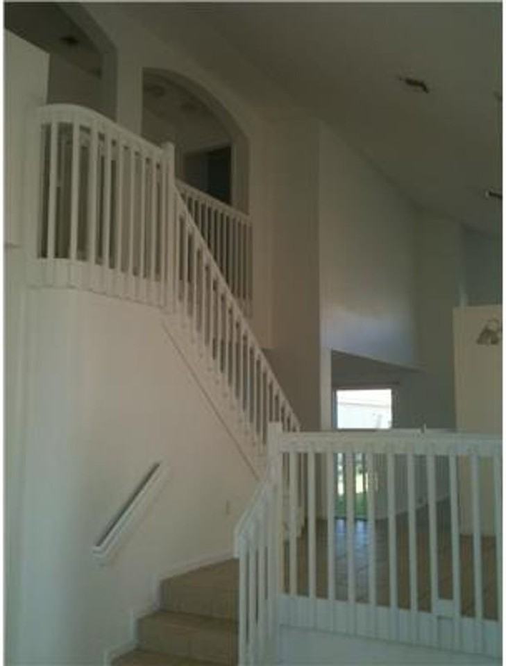9829 Scribner Ln - Photo 6 of 12
