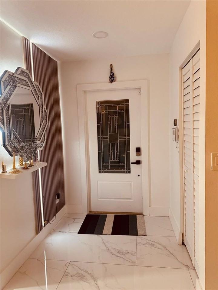 11761 Nw 12th St #11761