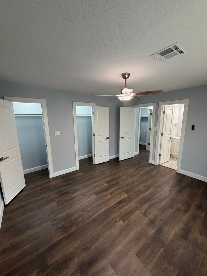 1801 S Missouri Ave - Photo 4 of 20