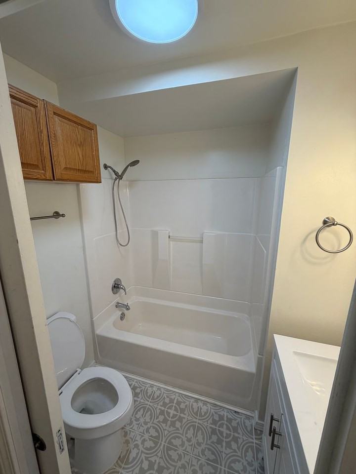 609 N Weenonah Ave - Photo 3 of 19