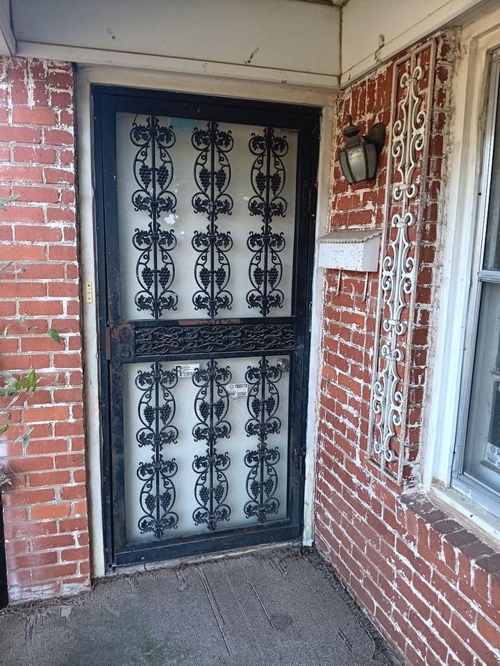 2200 Hardin Dr - Photo 3 of 13