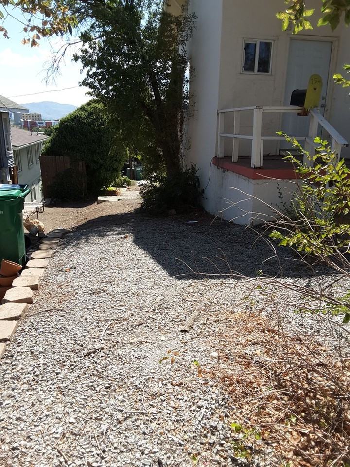 154 W 10th St - Photo 4 of 12