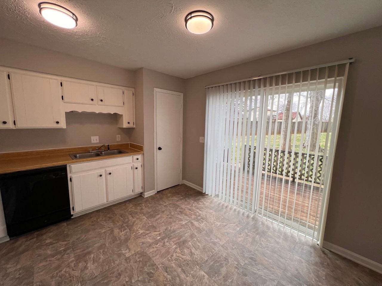 502 Windellwood Cir - Photo 5 of 22