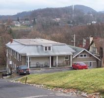 featured image of 901 Braddock Rd