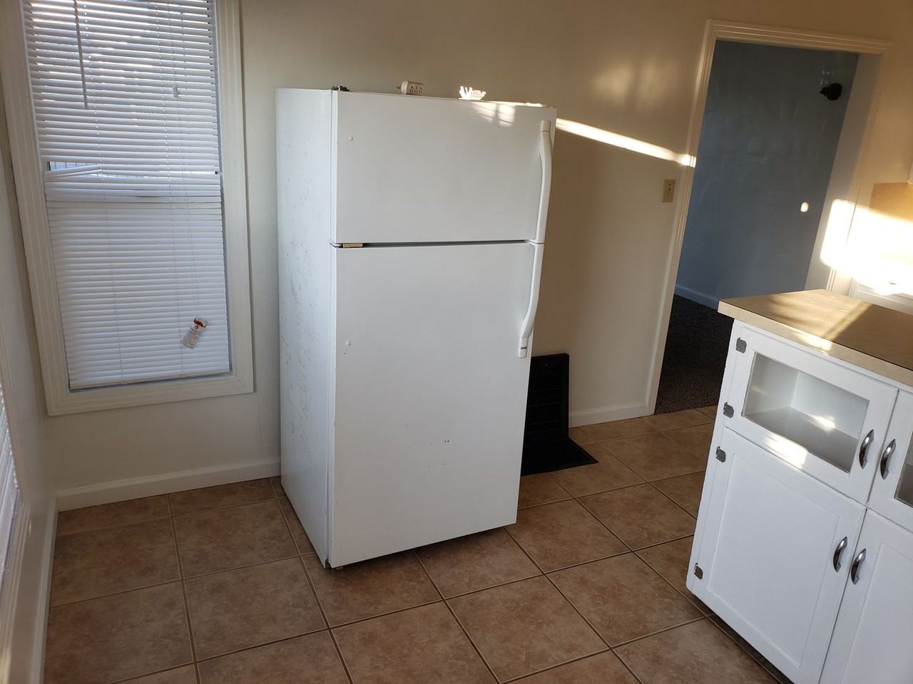 3418 Topeka St - Photo 2 of 9