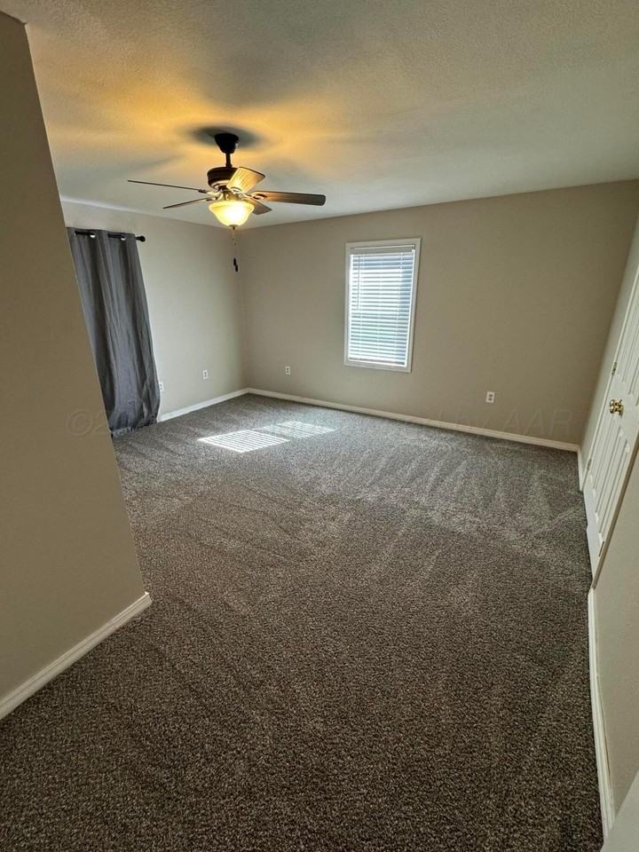 4613 Parker St - Photo 7 of 12