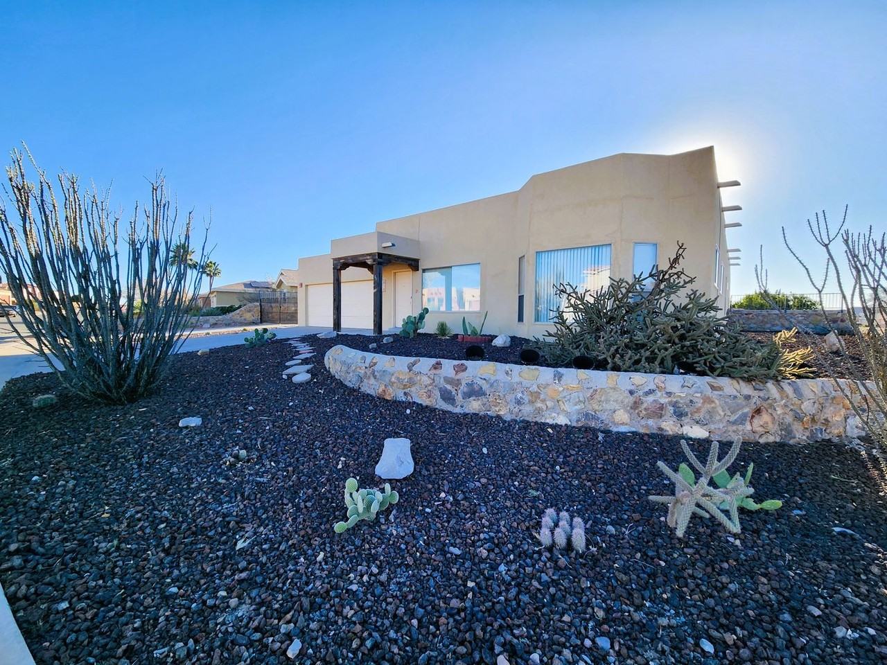 600 Stone Canyon Dr - Photo 2 of 49