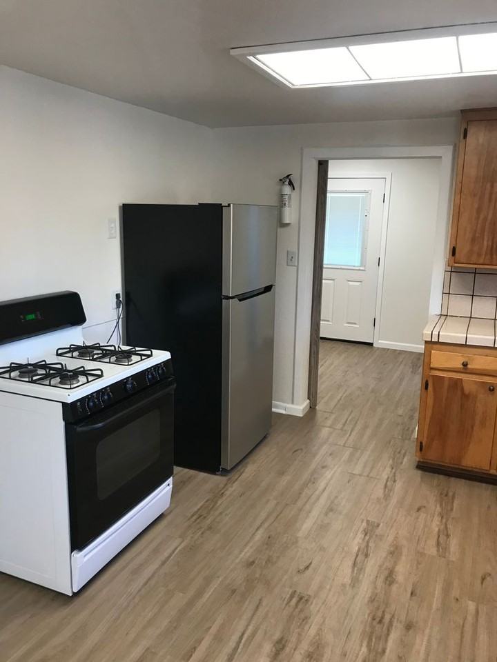 7236 Clark Rd - Photo 4 of 10