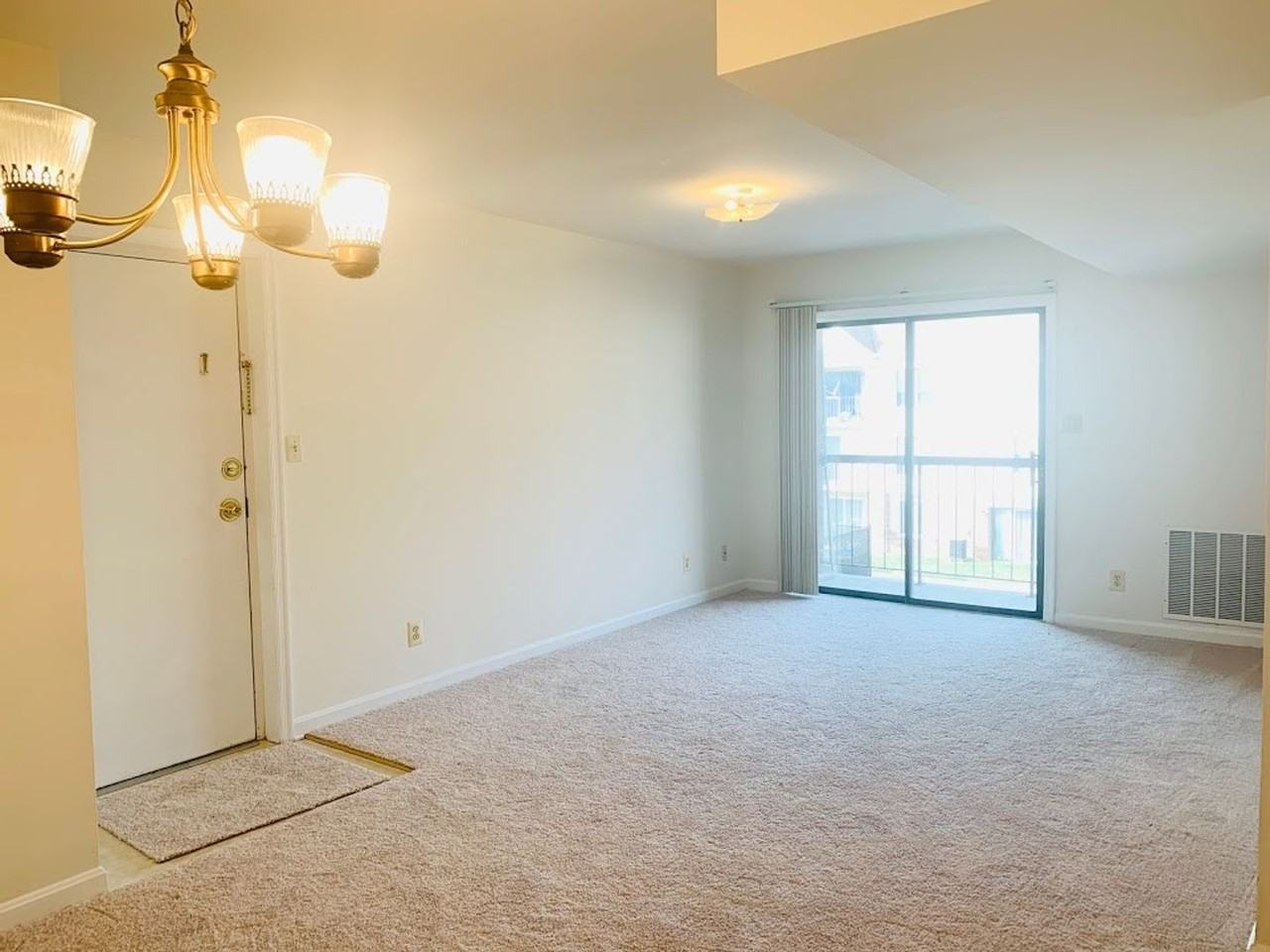 200 Chesterfield Ln #302 - Photo 6 of 27