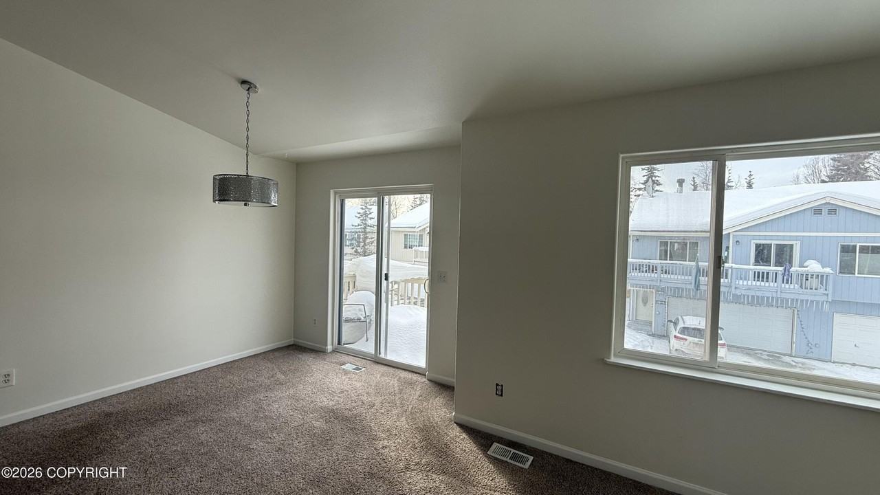 6464 Fairweather Dr - Photo 4 of 16