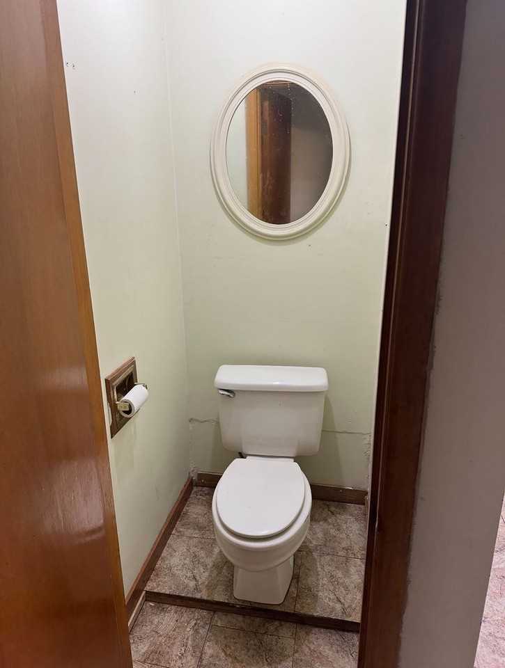 4560 W Us Highway 30 - Photo 2 of 26