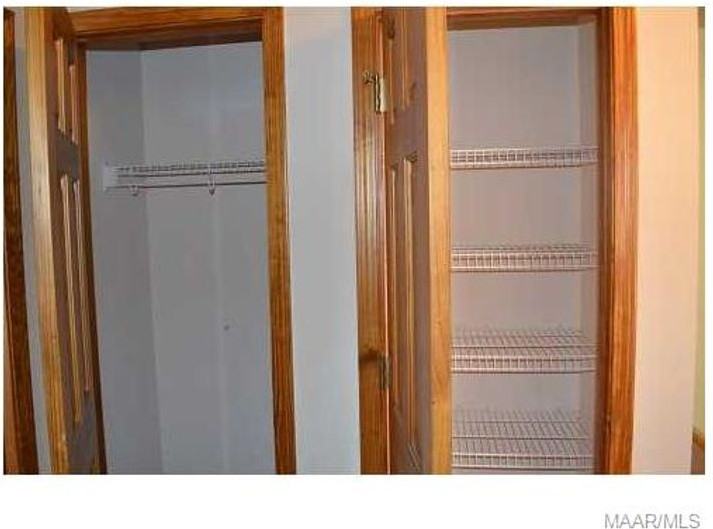 806 Autumn Ridge Rd - Photo 4 of 39