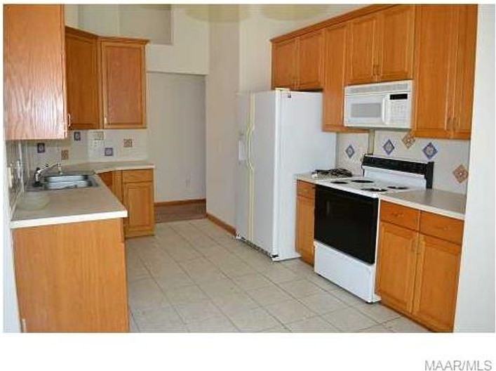 806 Autumn Ridge Rd - Photo 6 of 39