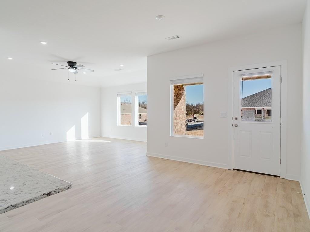 3051 Amarillo  WY - Photo 6 of 26