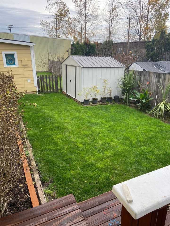 1020 Ne 12th St - Photo 3 of 20