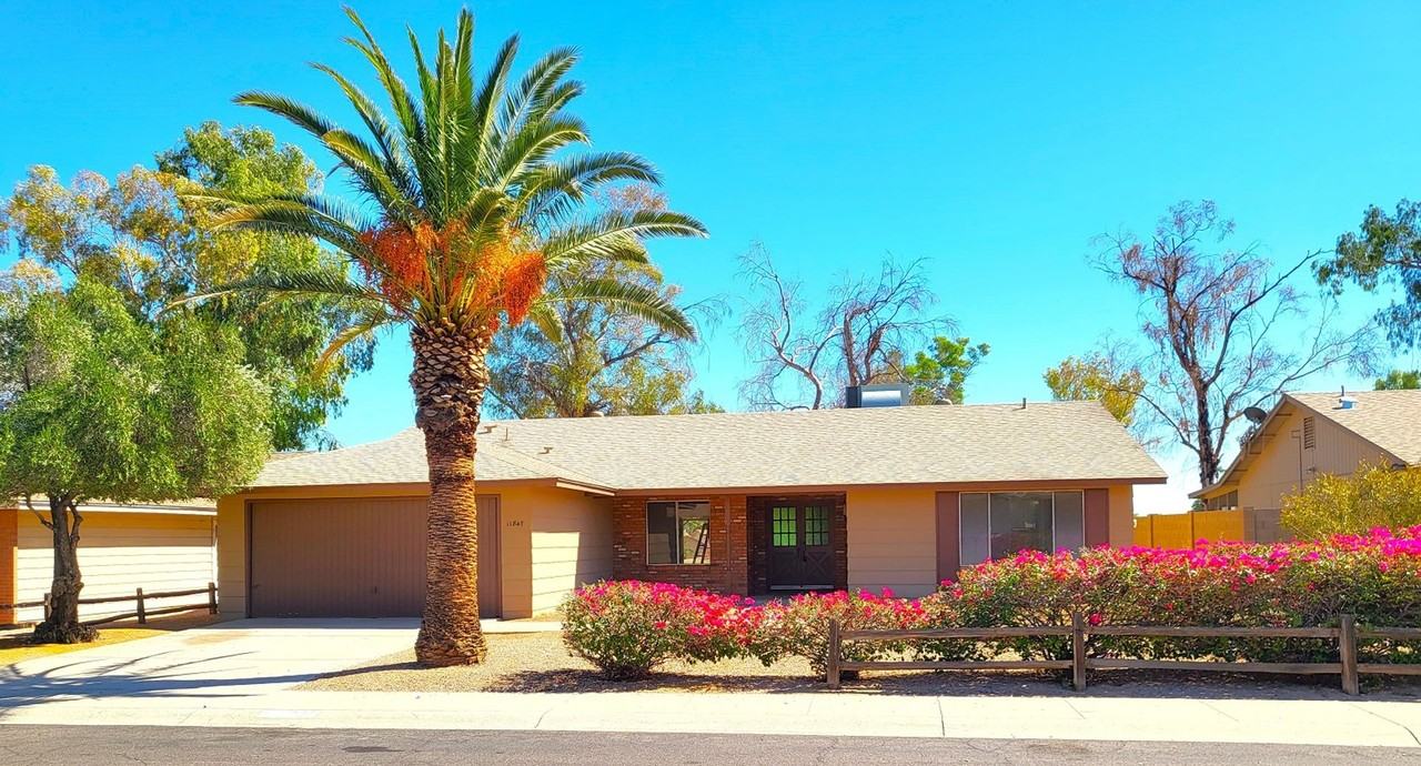 11847 S Paiute St - Photo 2 of 19