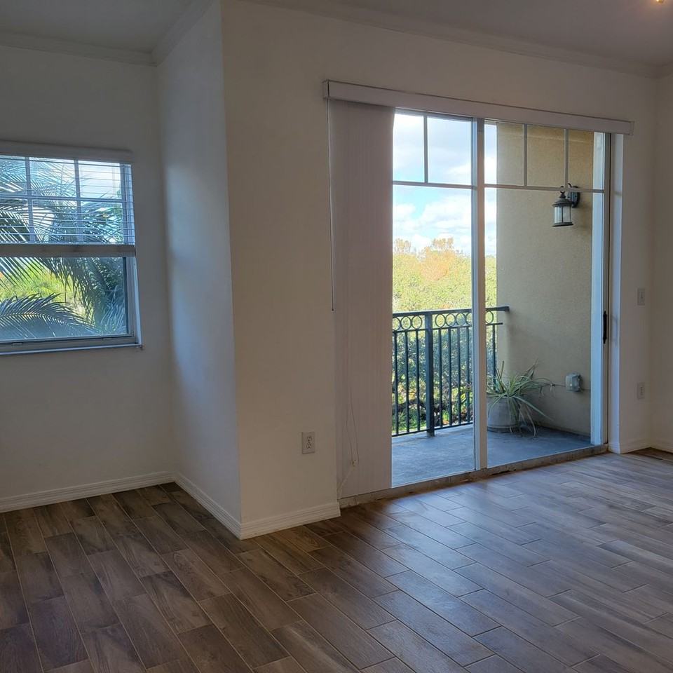 1064 N Tamiami Trl #1325 - Photo 7 of 32