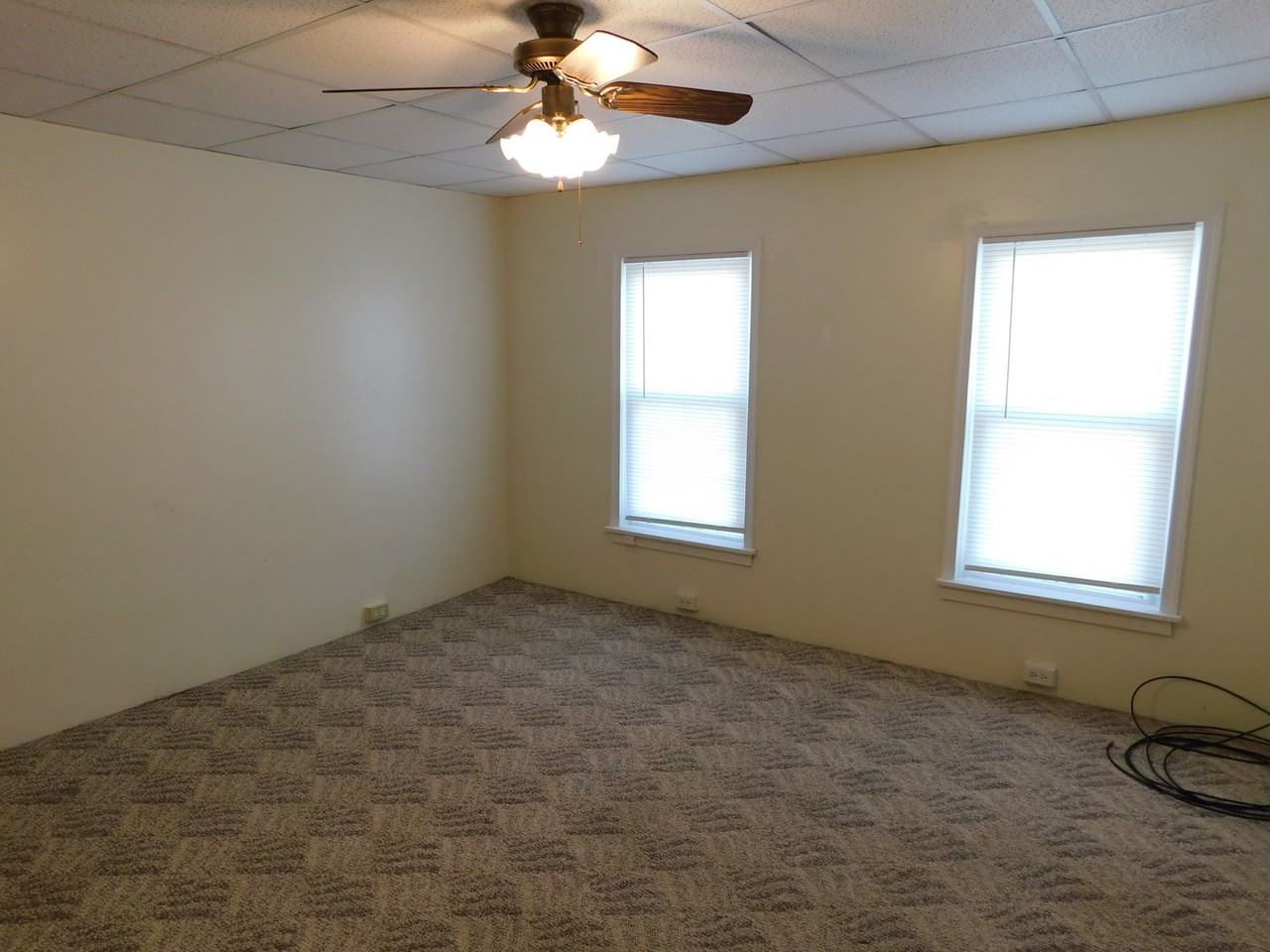 427 South St - Photo 5 of 7