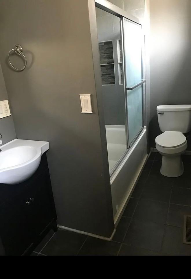 2230 N Campbell Ave - Photo 6 of 8