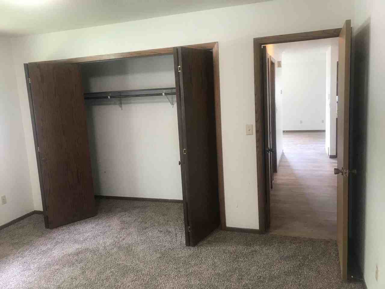 2715 14th St S - Photo 4 of 12