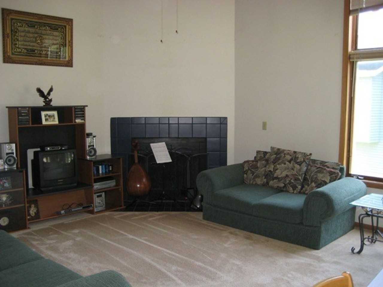 2132 Plaen View Dr - Photo 2 of 6