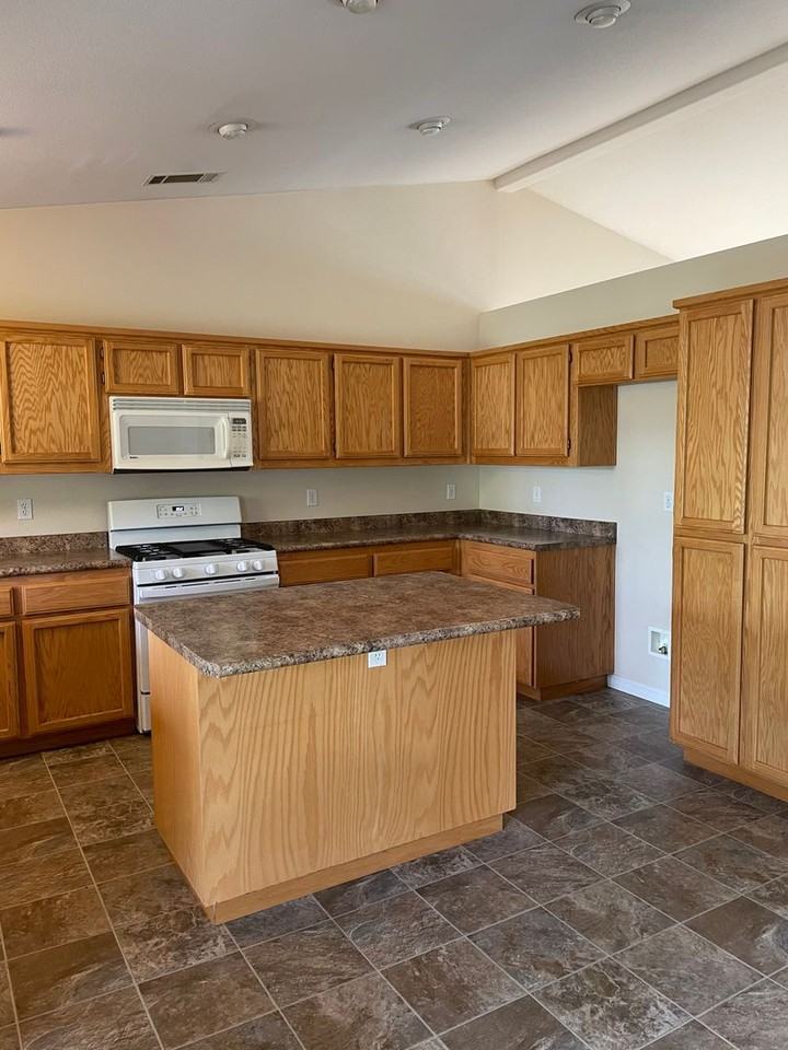 1974 Airstrip Rd - Photo 6 of 22