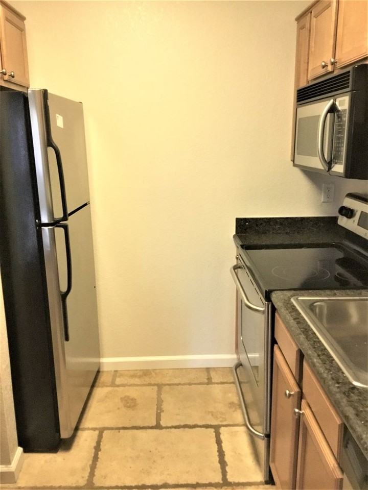 3361 Foxtail Ter - Photo 6 of 9