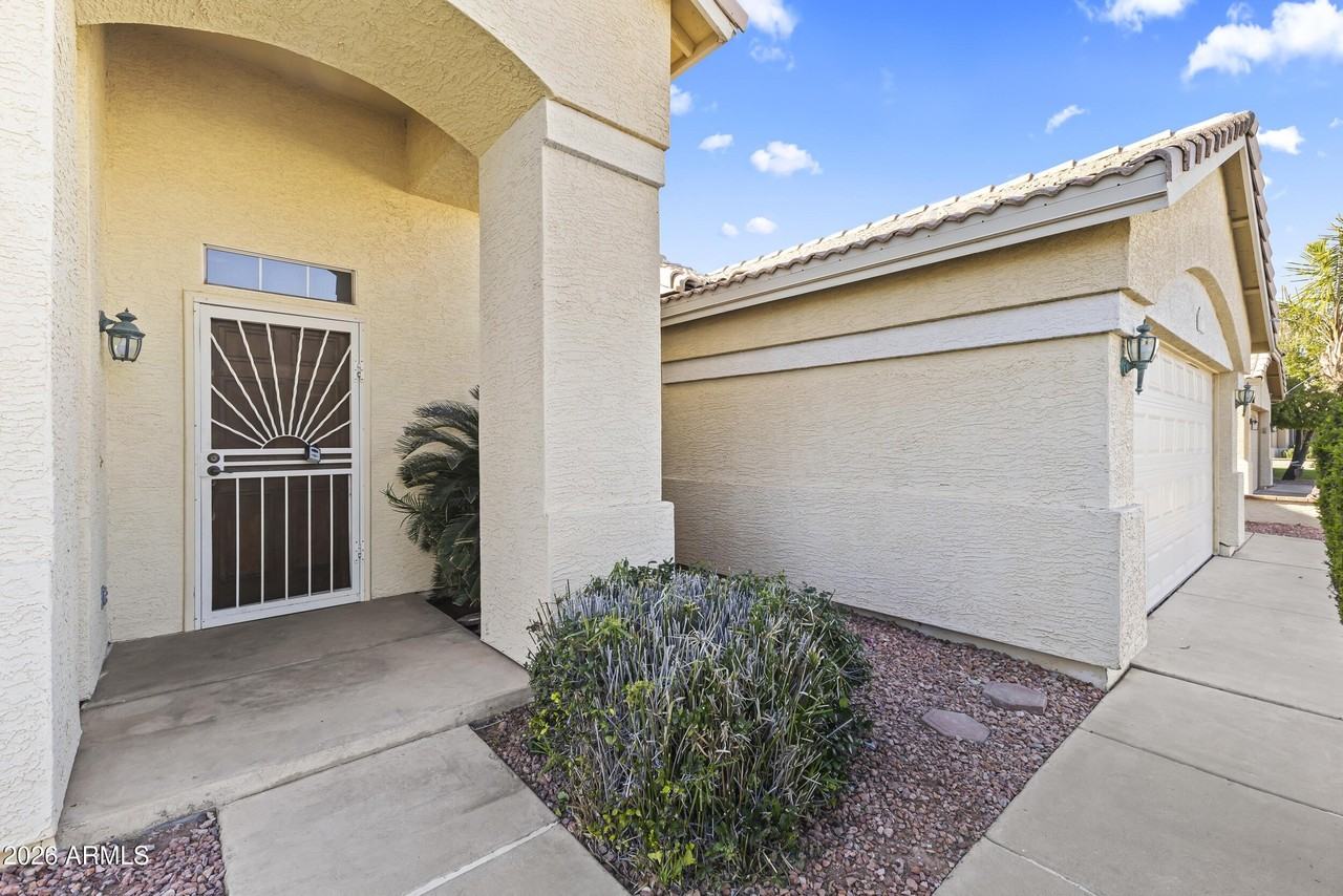 1777 E Sheffield Ave - Photo 3 of 36